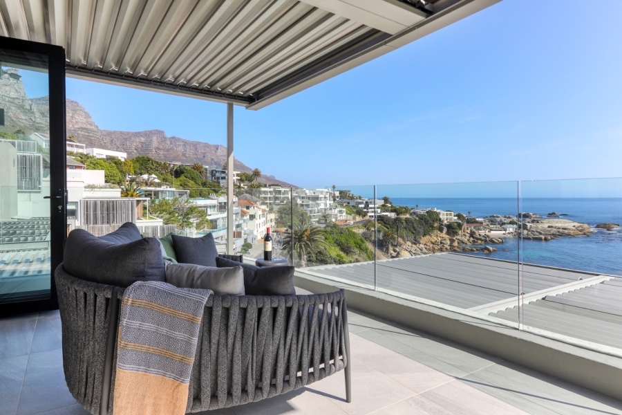 To Let 4 Bedroom Property for Rent in Bakoven Western Cape